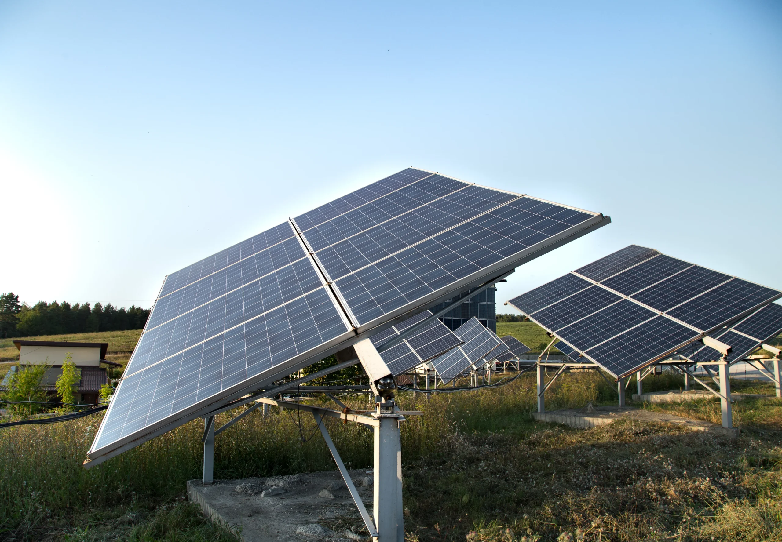 Commercial battery storage